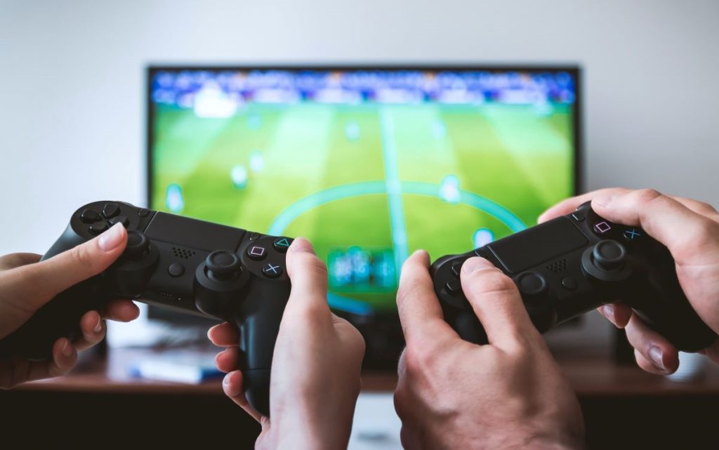 Make Gaming More Fun with These 10 Tips